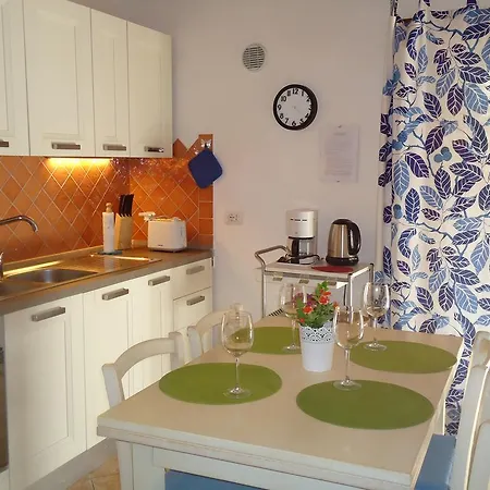 Holiday home Villetta Cecilia *